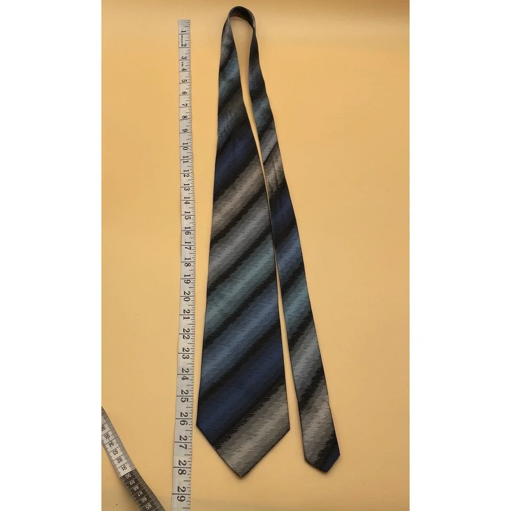 Bachrach Necktie Tie 100% Silk Multicolor Abstract Made in Italy Blue‎ Colors